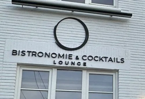 Obiose Waterloo – Lettrage façade bistronomie cocktails lounge – DDC Design